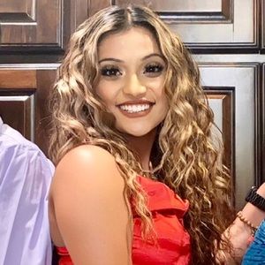 Meet your Posher, Rini